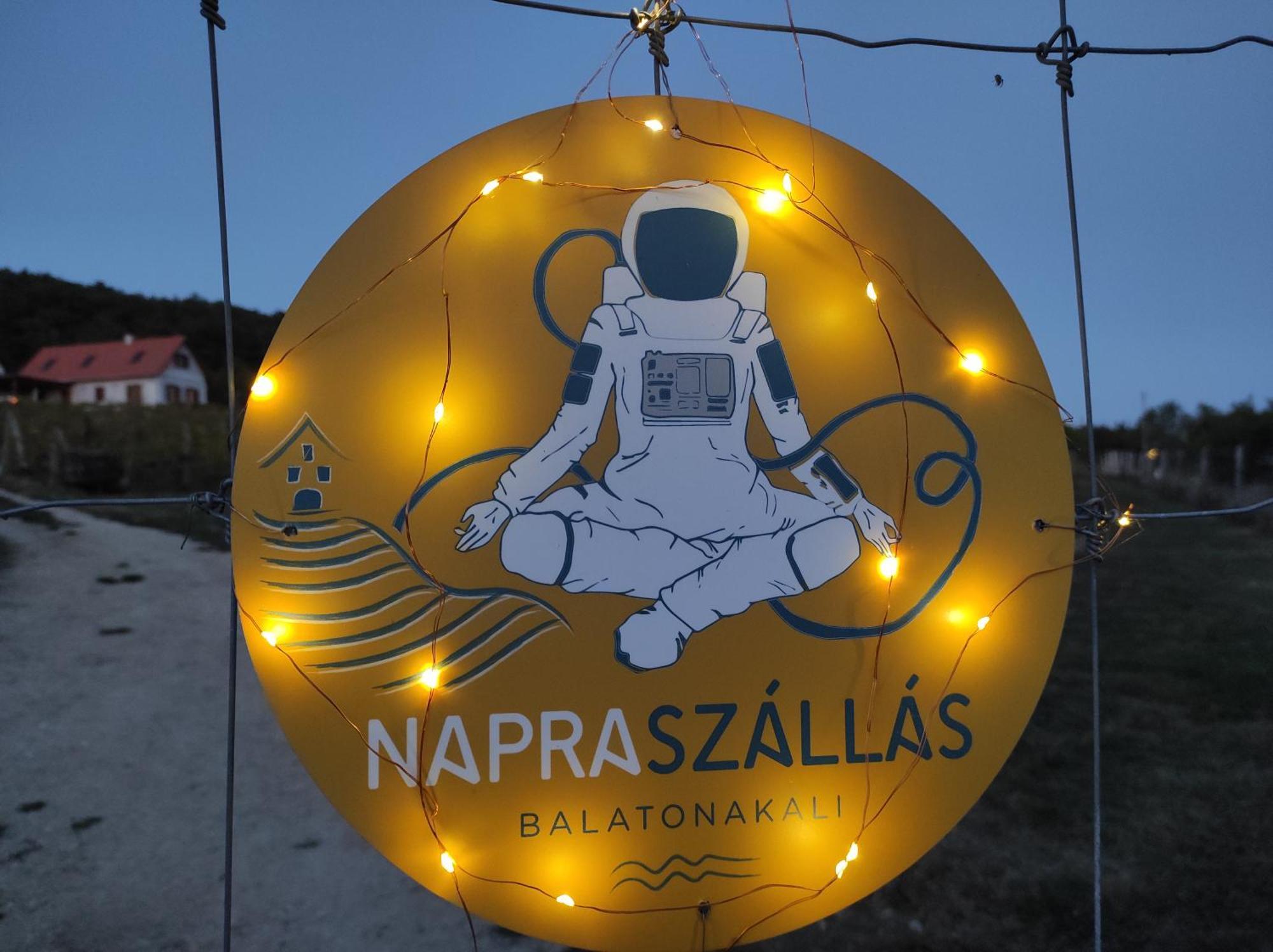 Napraszállás Vendégház Balatonakali Exterior foto